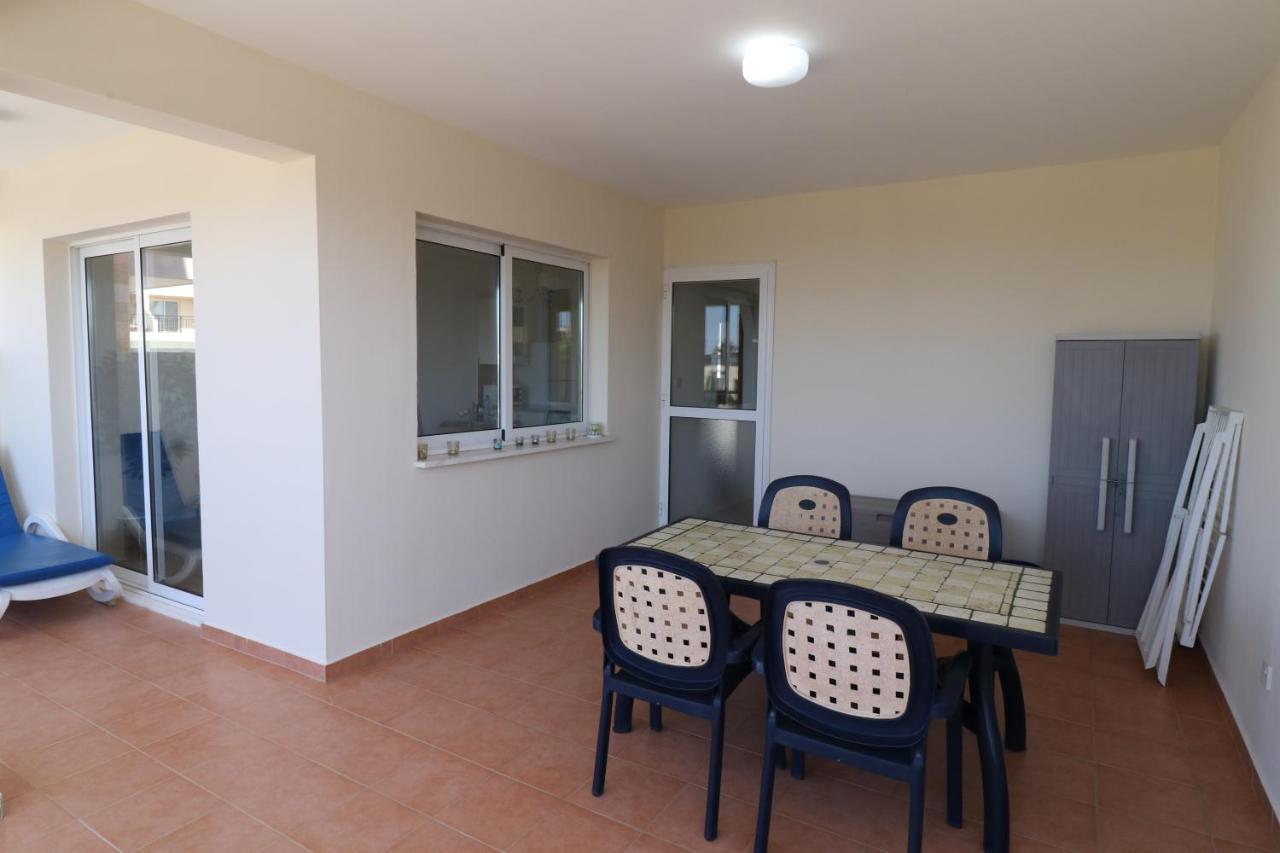 Sunset Apartment With Pool & 10 Mins To Venus Beach Paphos Bagian luar foto